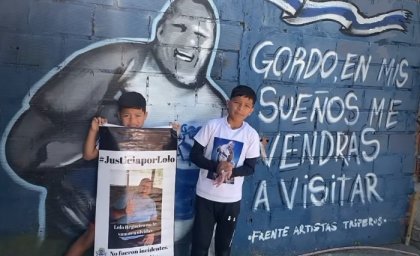 Marchan por justicia a dos años del crimen de Lolo Regueiro en la represión a los hinchas de Gimnasia