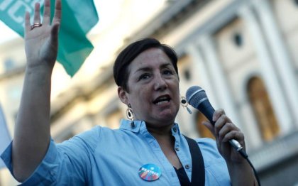 Beatriz Sánchez asiste a votar y reafirma que Frente Amplio será "oposición a cualquier gobierno"