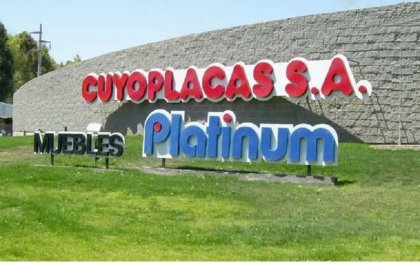 Suspensiones y recortes de salario en Cuyoplacas