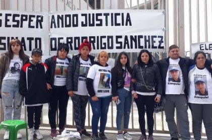 Gabriela Sanso se encadenó en Tribunales exigiendo justicia para su hijo Rodrigo