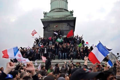 La soluciones para la crisis francesa: la represión y la impotencia