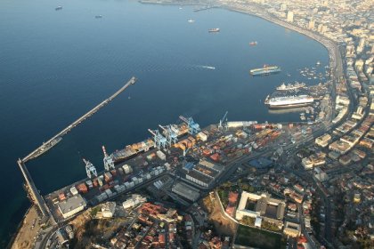 Diez años más de negocio privado con el Puerto de Valparaíso