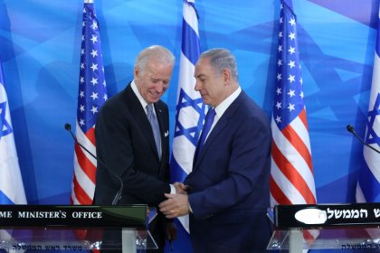 Más de 500 funcionarios de Biden firmaron en contra del apoyo a la masacre de Israel en Gaza