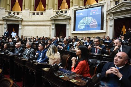 Por 3 votos Milei logró sostener el veto al financiamiento universitario con el PRO, UCR y gobernadores 