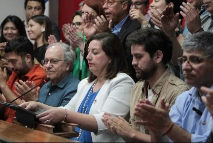 ¿Un giro al Socialismo Democrático? Las fichas que le quedan al Frente Amplio