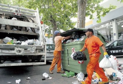 Rancagua: Trabajadores de la basura en huelga