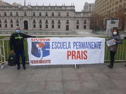 Usuarios PRAIS se manifestaron frente a La Moneda por incumplimientos e insuficiencias