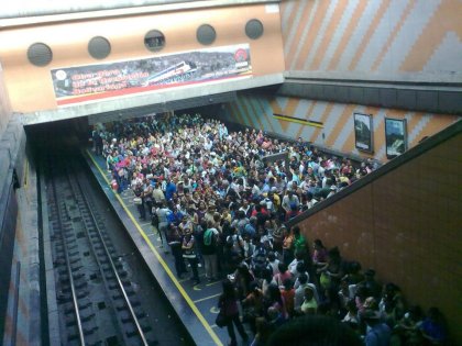 Trabajadores del metro alertan sobre serios riesgos para usuarios y operadores