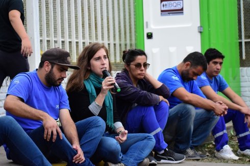 Toma la palabra la abogada de los trabajadores Celina Tidoni