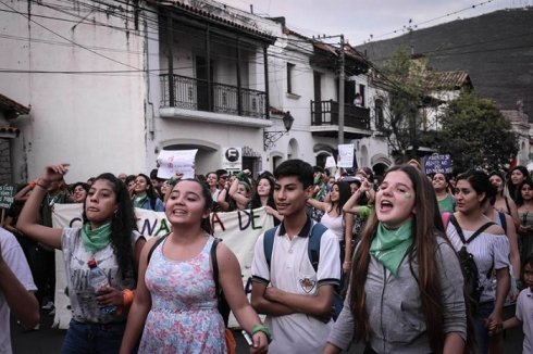 La juventud marchando el pasado 28. Créditos: NoEsChamuyo