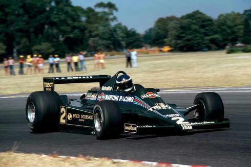 Reutemann al mando de un Lotus.