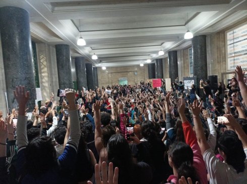 Asamblea estudiantil y toma de la Facultad de Medicina de la UBA, octubre 2024.