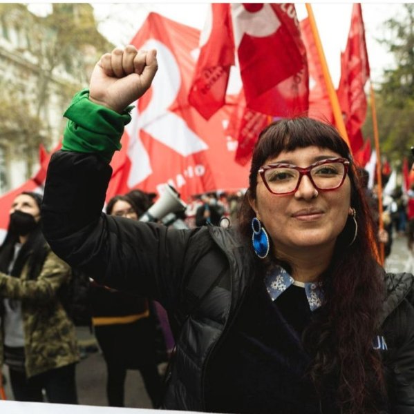 Joseffe Cáceres: "Este 8 de marzo marcha junto a Pan y Rosas por un movimiento de mujeres junto a la clase trabajadora en las calles e independiente al gobierno"