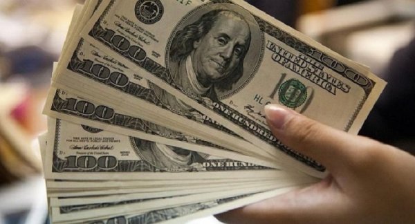 El dólar blue rebotó 9 pesos y "los mercados" presionan por ajuste a un día de los anuncios de Massa