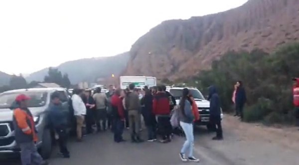 Jujuy: video muestra a empresarios hoteleros bloqueando el paso de una ambulancia en corte de ruta 