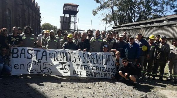 Ferroviarios tercerizados del Sarmiento siguen en lucha contra los ataques de la empresa