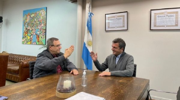 Una foto vale más que mil palabras: Massa se reunió con el ultraliberal Carlos Maslatón