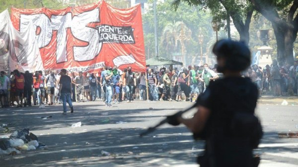 [Video] Gran columna combativa del PTS en la movilización contra la reforma previsional