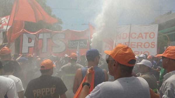 Muertes obreras y despidos mantienen la bronca de los trabajadores en Santa Fe