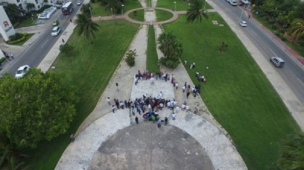  Meade en Cancún: un viernes en el paraíso… de la soledad 