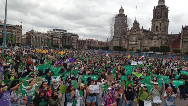 La marea verde sube: avances y retos en la lucha por el derecho al aborto en México