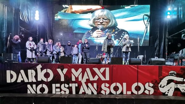 En un acto en la Estación Avellaneda, el sábado a la noche se gritó “¡Darío y Maxi Presentes!”