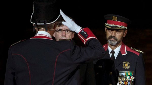 Trapero ordena a los Mossos que cierren los colegios antes del 1-O