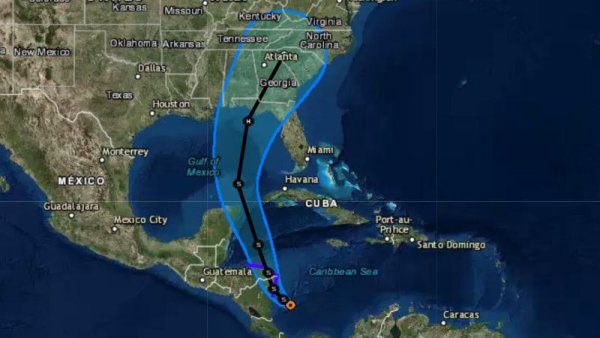 Tormenta “Nate” azota costas de Centroamérica, se aproxima a México