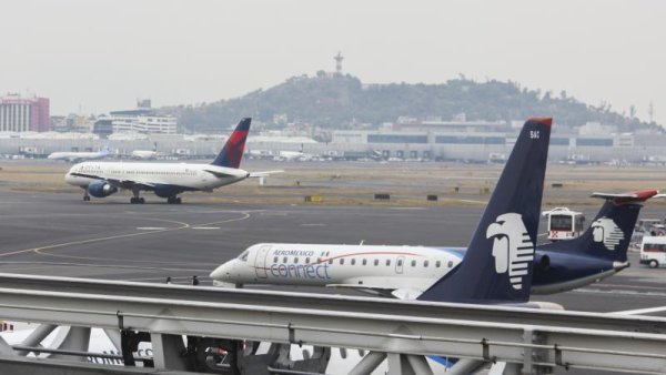 Despiden a piloto tras el paro en Aeroméxico