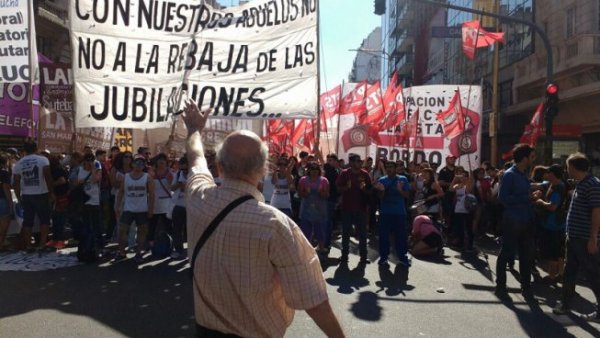 [VIVO] Corte total en el centro de Buenos Aires contra la reforma previsional