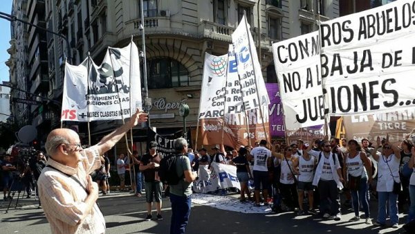 Reflexiones frescas y en caliente un día después de la represión en Congreso