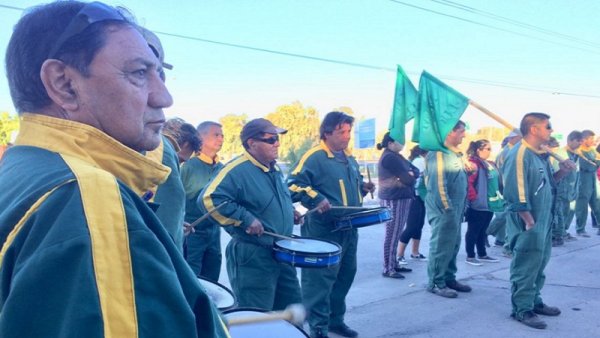 Neuquén: trabajadores suspendidos en lucha de la maderera MAM se presentaron a trabajar