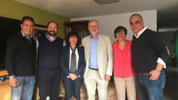 Jeremy Corbyn en México: se reúne con "oposición" y vaticinan triunfo en 2018