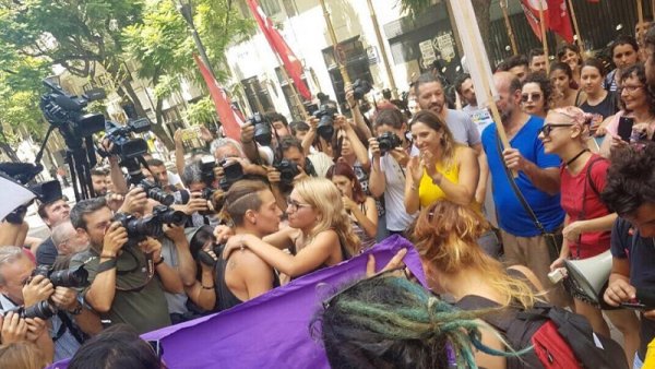 [Video] #PresaPorBesar: “Fue detenida, golpeada y procesada por ser lesbiana”