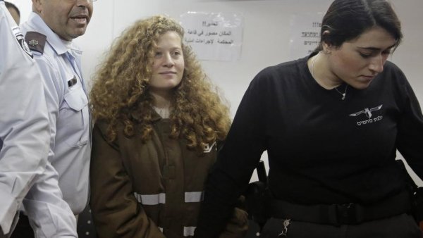 Día de juicio contra Ahed Tamimi, símbolo de resistencia palestina