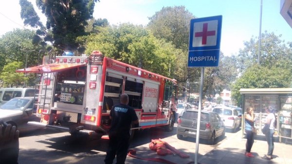 Principio de incendio en el Hospital Santojanni