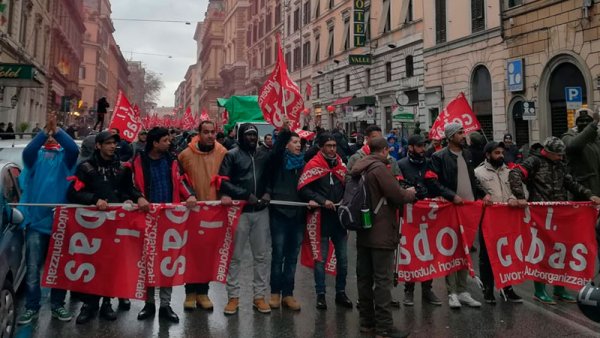 Manifestación del sindicalismo combativo y de la izquierda en Italia