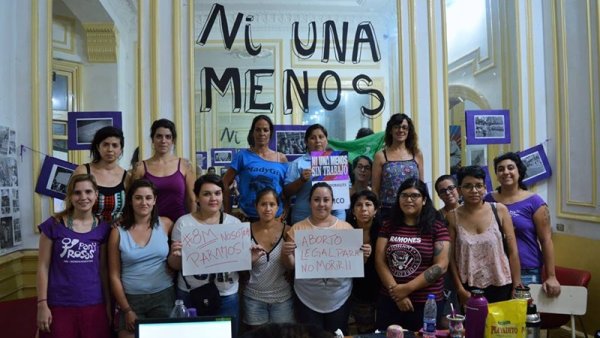 Junto a Pan y Rosas, decididas para conquistar nuestros derechos