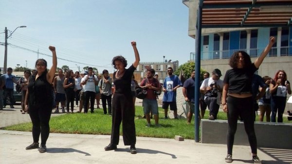 Estudiantes de la Universidad de Tarapacá se manifestaron contra la llegada de J.A Kast