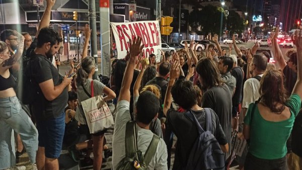 Asambleista de Ramos Mejía detenido en Congreso tiene una perimetral por luchar