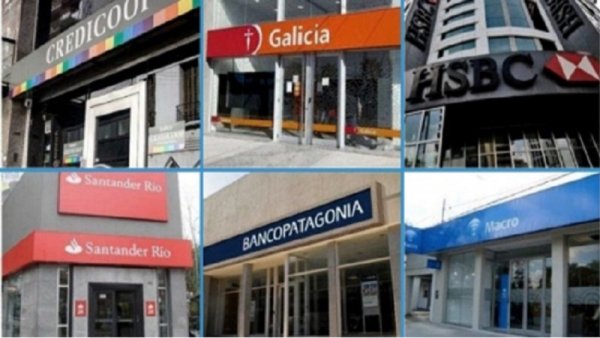 Con un nuevo beneficio a los bancos, el Gobierno logró canjear el 64 % de la deuda en pesos