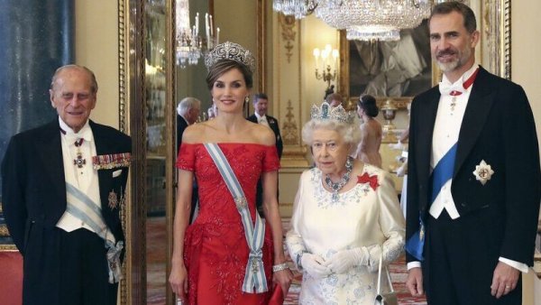 Del funeral de Isabel II al cumpleaños de Letizia: una semana de exaltación monárquica