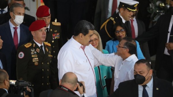 El encuentro Petro-Maduro, en el marco de la nueva "ola progresista" en América Latina