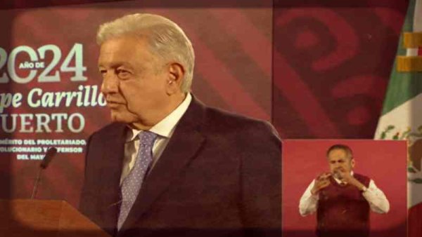 AMLO: "Se reparte lo que es de todos con justicia"