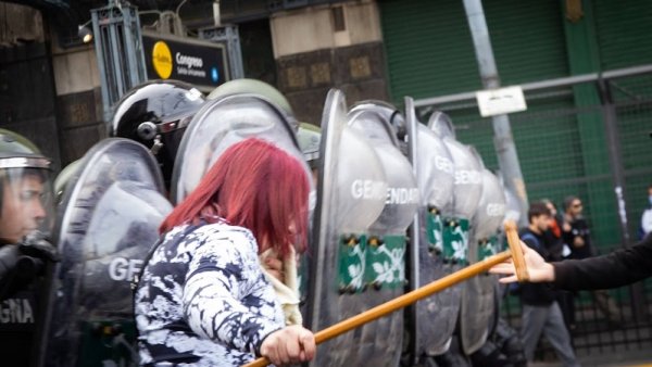 Premio por reprimir jubilados: Bullrich sube las remuneraciones de las fuerzas federales