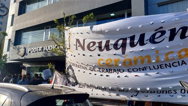 Cuarto intermedio en audiencia por remate de Cerámica Neuquén