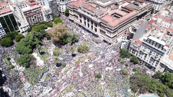 Ya tiene fecha el primer paro nacional contra Milei: se abre la batalla por un plan de lucha para derrotar el ataque