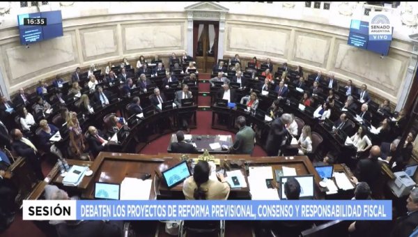 [Senado en vivo] Con aval del peronismo, se debaten las contrarreformas del Gobierno