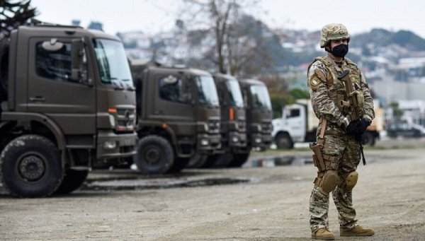 Renuncia el jefe del Estado Mayor Conjunto de Chile tras filtración de mails confidenciales