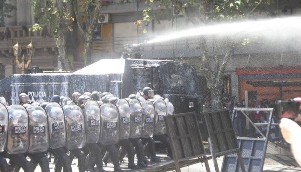 Hoy conferencia de prensa: basta de represión y criminalización de la protesta